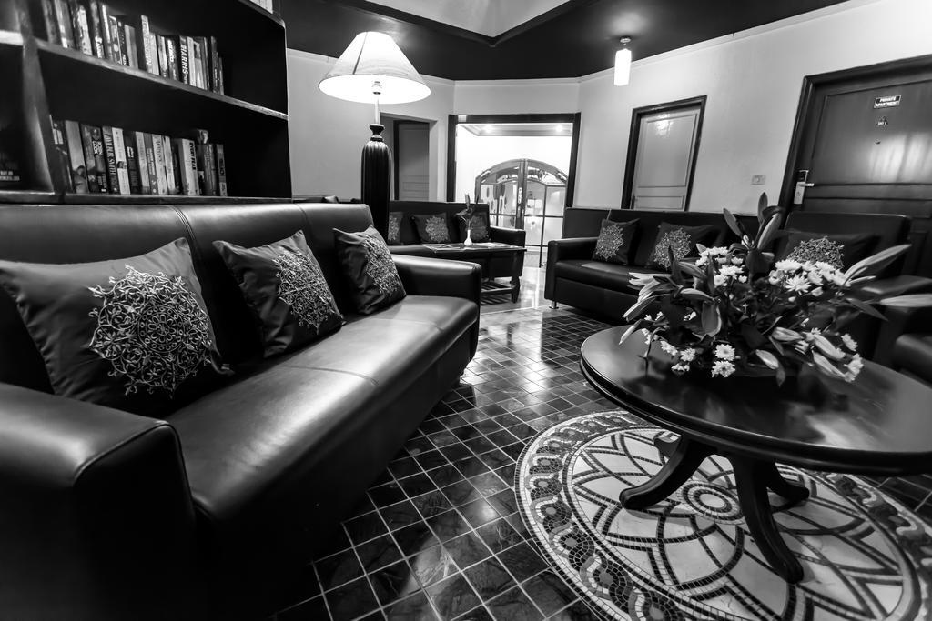 Hm Suites & Studios Bangalore Eksteriør billede
