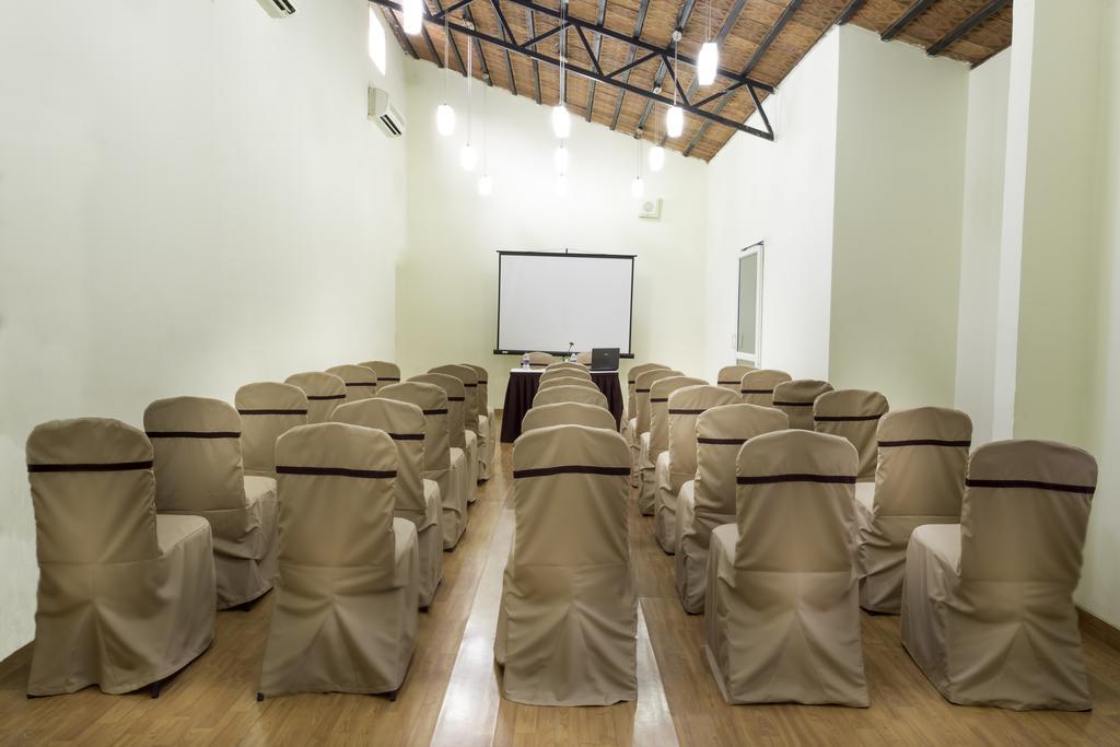 Hm Suites & Studios Bangalore Eksteriør billede