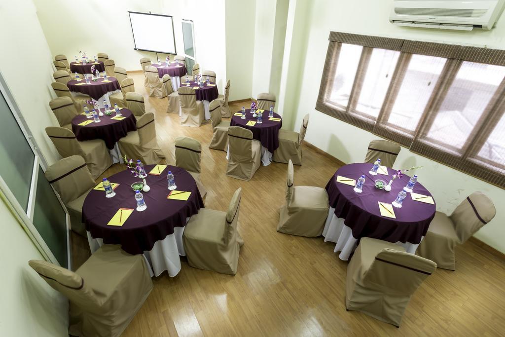 Hm Suites & Studios Bangalore Eksteriør billede