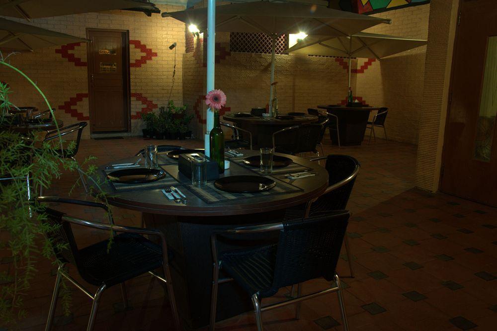 Hm Suites & Studios Bangalore Eksteriør billede